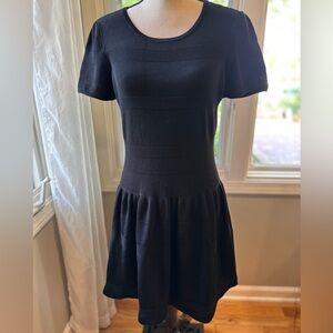 J Mclaughlin Grace fit and flare black Dress Large